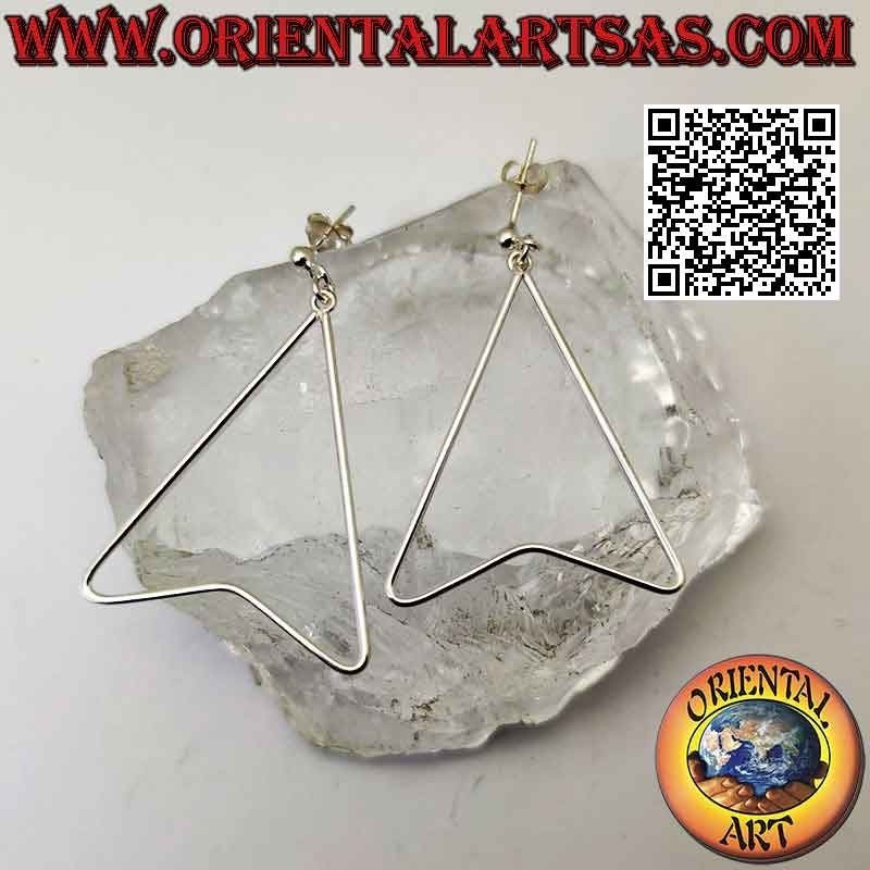 Silver wire earrings, dot with pendant arrowhead