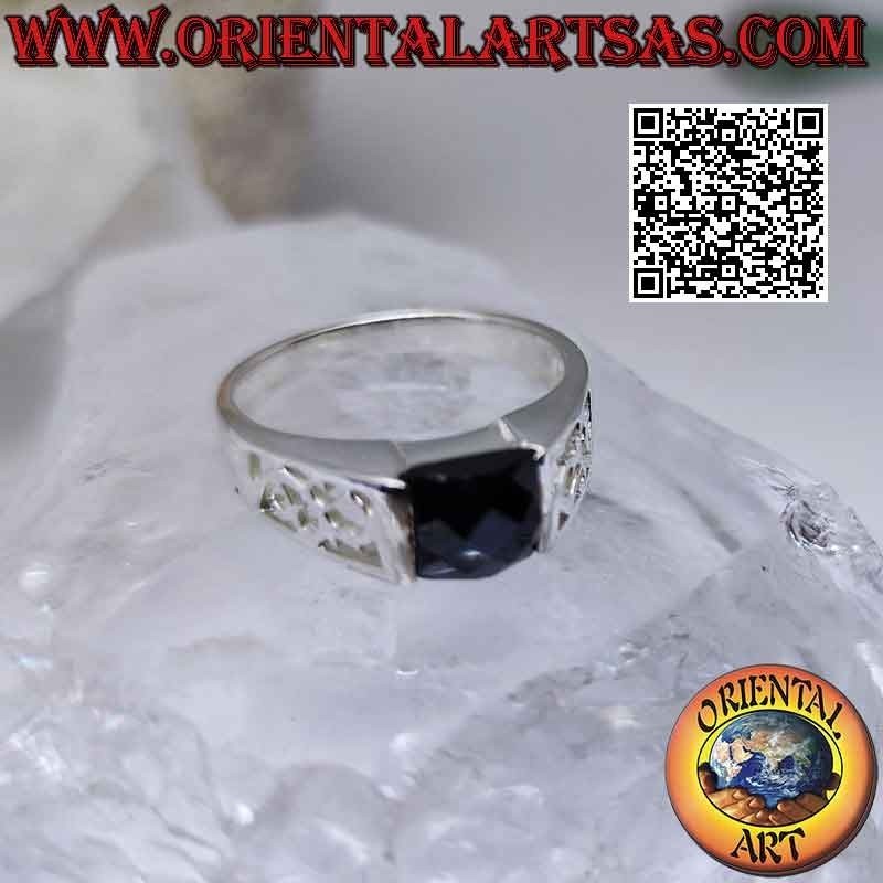 Silver ring with square faceted spinel and openwork floral decoration on the sides
