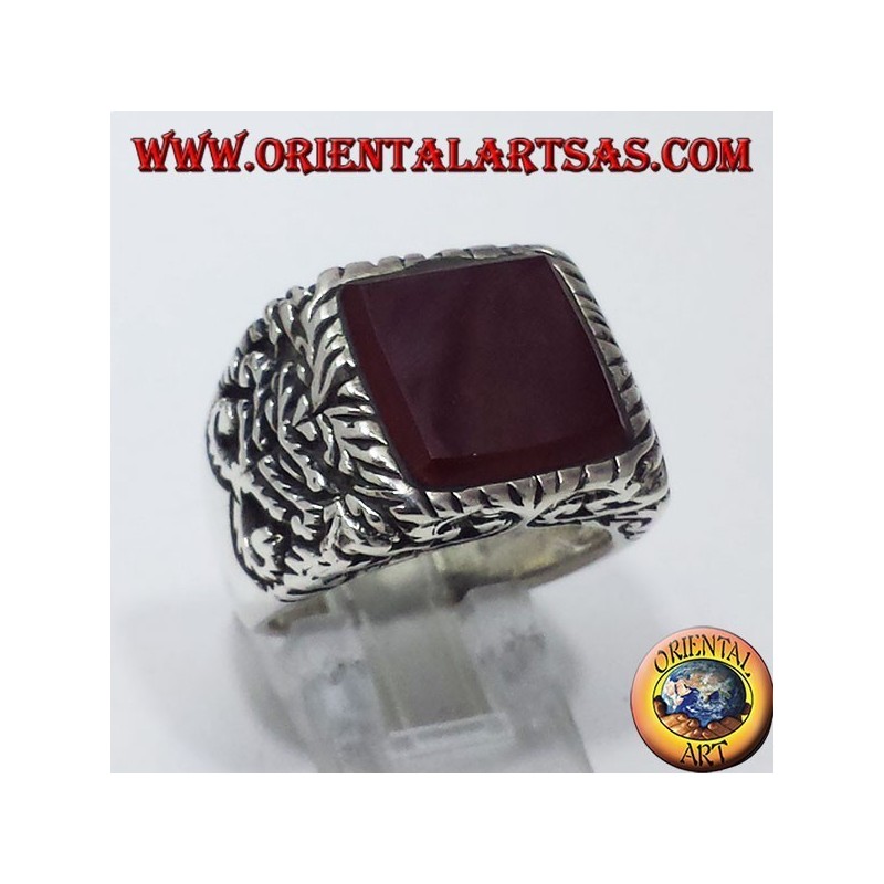 Anello in argento intarsiato con corniola