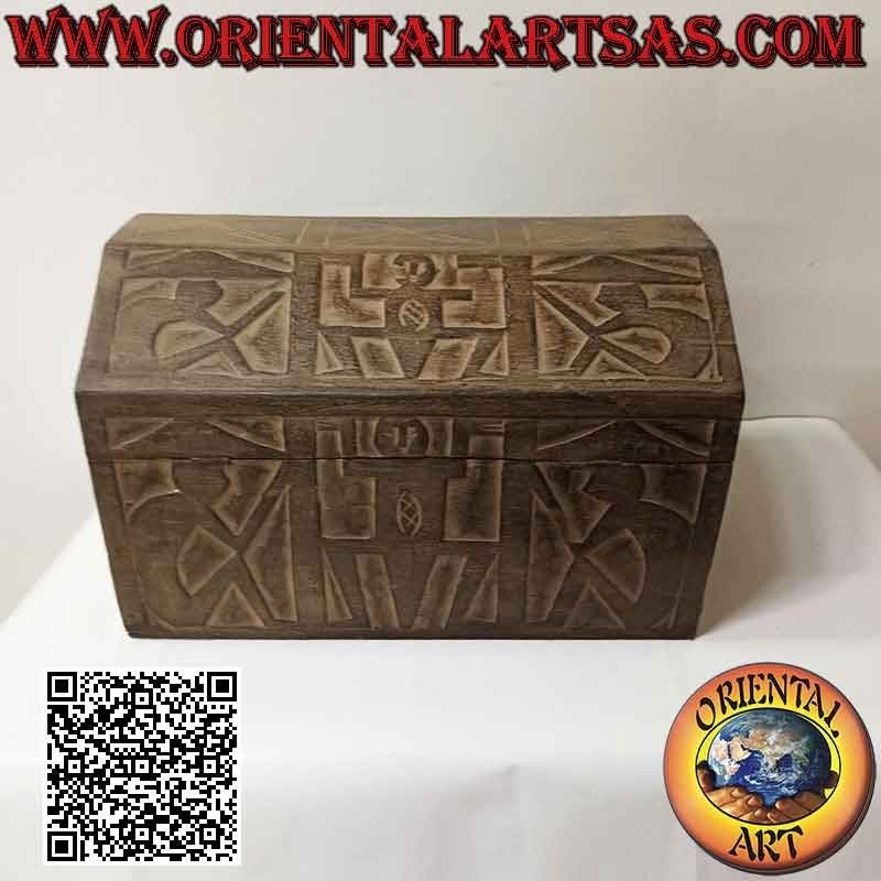 Chest with aborigines in bas-relief and square lid in balsa wood 45 cm