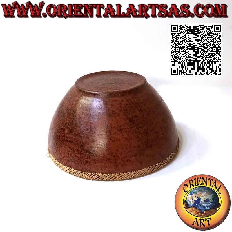 Cuenco de los aborígenes de Lombok en terracota y aro tubular en rattan