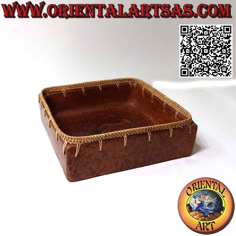 Svuotatasche quadrato di Lombok in terracotta e bordo alto con midollino  da 22 cm
