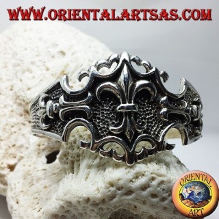 Bracciale in argento rigido con Giglio