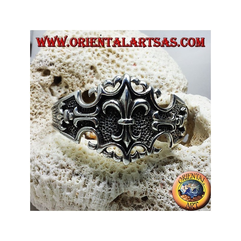Bracelet en argent rigide avec lily