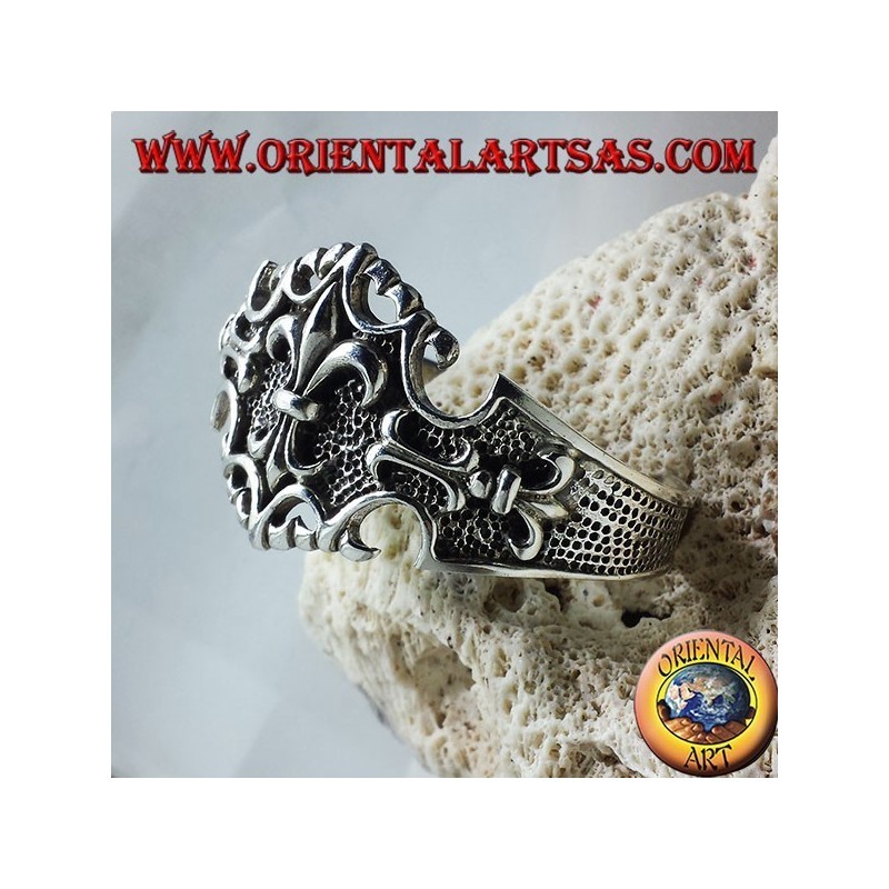 Bracciale in argento rigido con Giglio