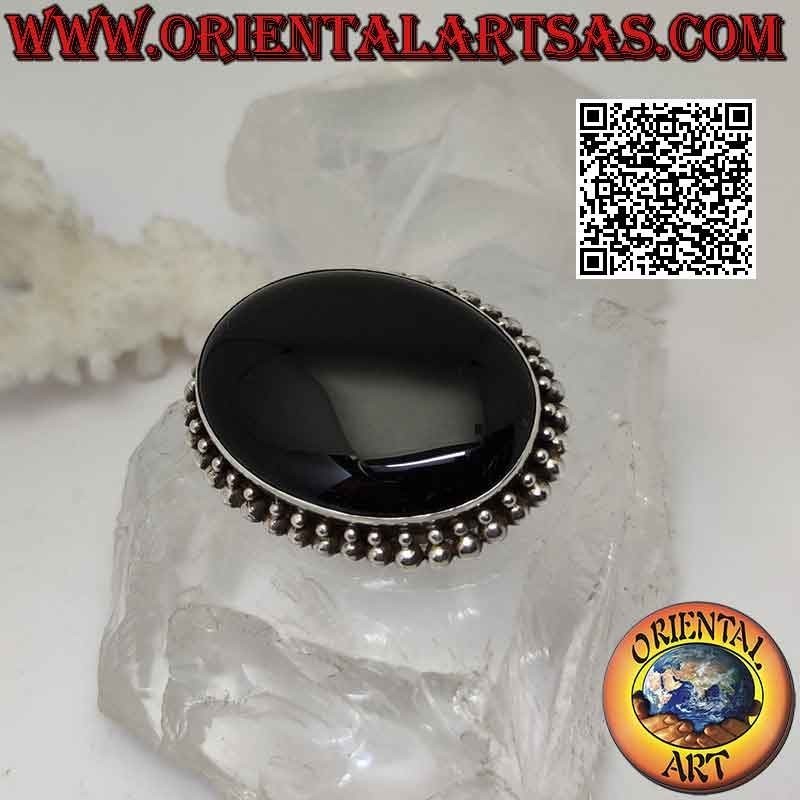 925 ‰ silver brooch with large oval cabochon onyx surrounded by two rows of growing balls