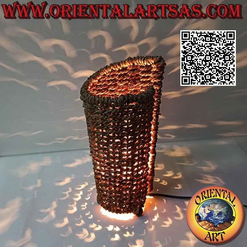 Lampada etnica in banano intrecciato, fatta a mano in Indonesia da 34 cm
