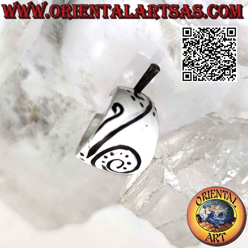 14 mm wachsende Creolen aus Holz, weiß mit schwarzer Verzierung