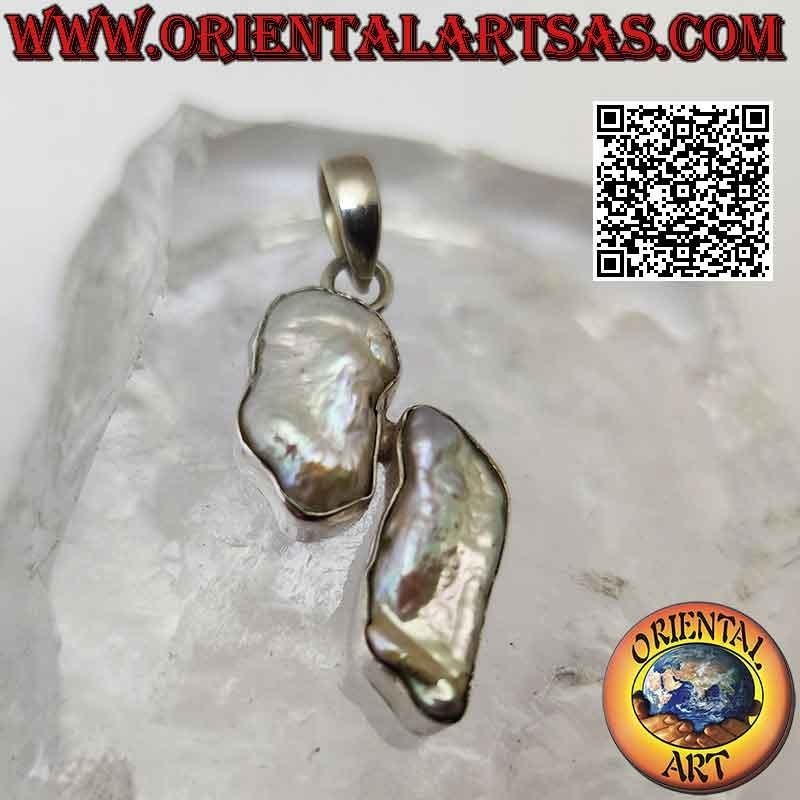 Silver pendant with 2 natural irregular scaramazzle pearls with smooth edge