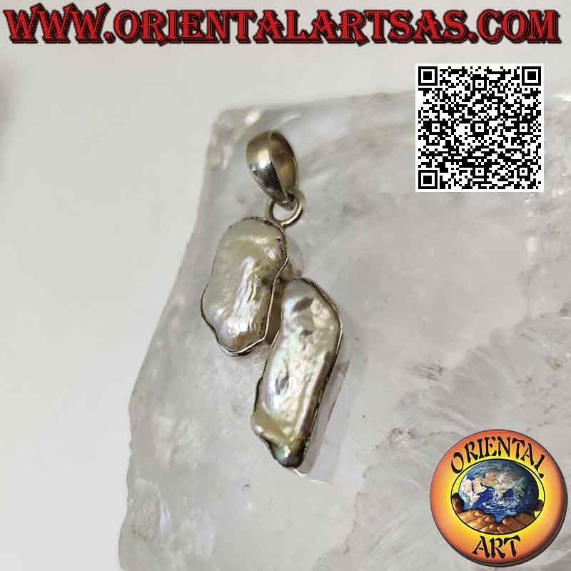 Pendentif en argent avec 2 perles scaramazzle irrégulières naturelles à bord lisse