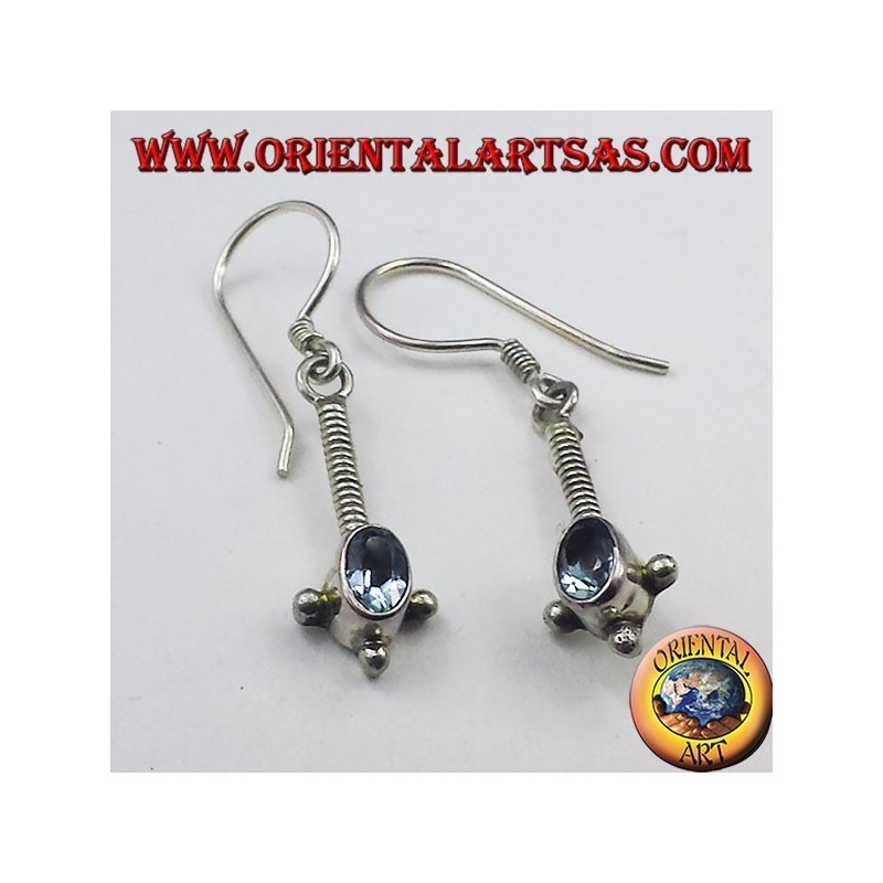 Pendientes de plata con topacio azul ovalado facetas
