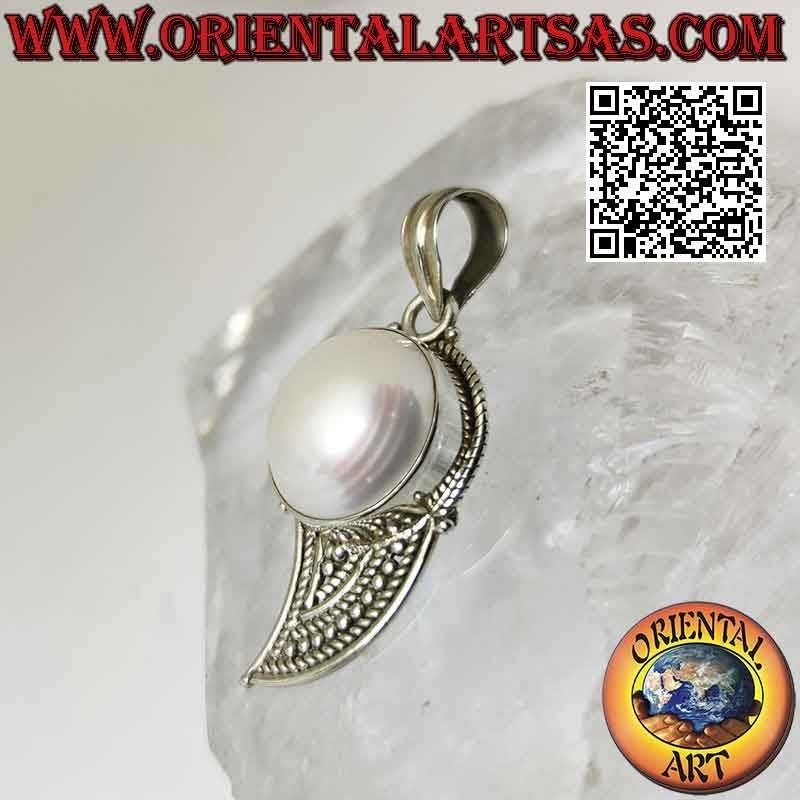 Silver pendant, angel wing with large central pearl and micro spheres