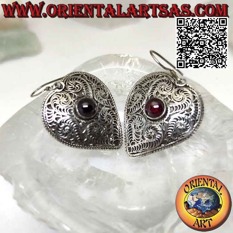 Silver heart earrings decorated in filigree with central round garnet (handmade in Nepal)
