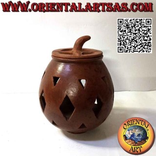 Scatola a forma di zucca con trafori romboidali in terracotta