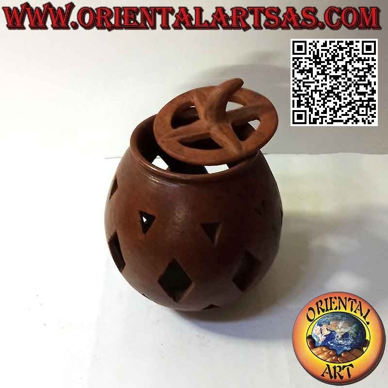 Pumpkin-shaped box with rhomboid tracery in terracotta