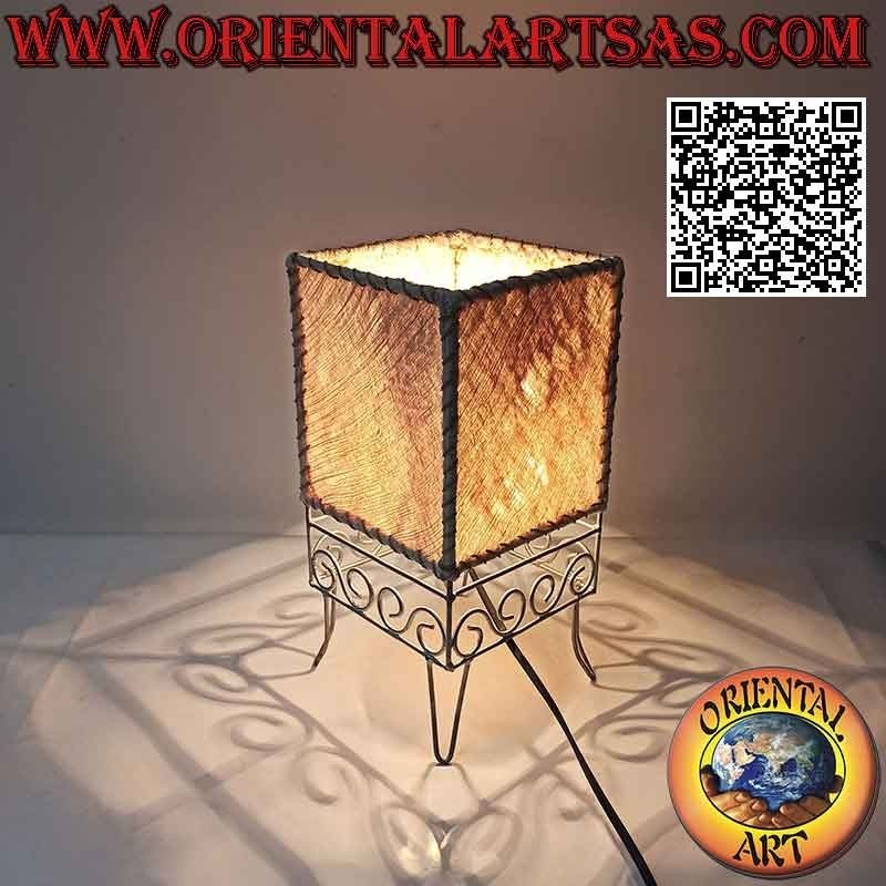 Lámpara de mesa étnica, "paralelepípedo con pie griego" en Tapa o Ngatu (corteza de árbol) 30 cm