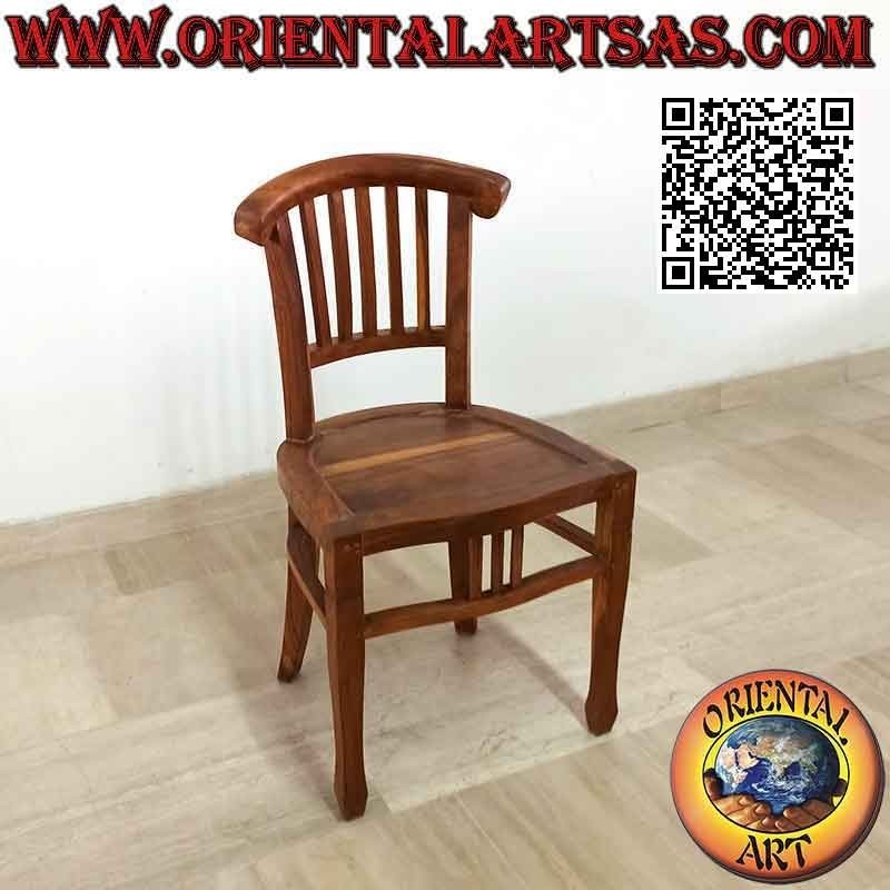 Sedia a schienale basso con bombatura curva e doghe in legno di teak