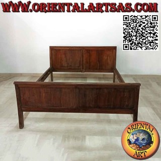 Cama de matrimonio lineal de estilo étnico en madera de teca
