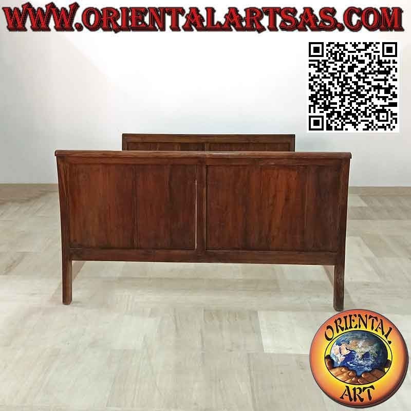 Cama de matrimonio lineal de estilo étnico en madera de teca