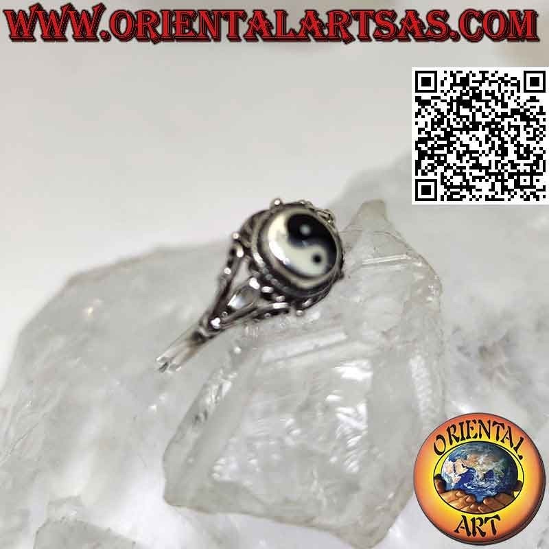 Anillo de plata Tao yin yang ovalado y adornos (Pequeño)