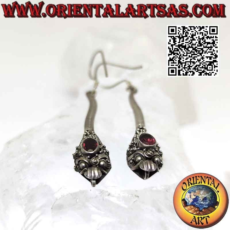 Handgefertigte Kobra Ohrringe Ovaler Granat 925 Silber | Oriental Art