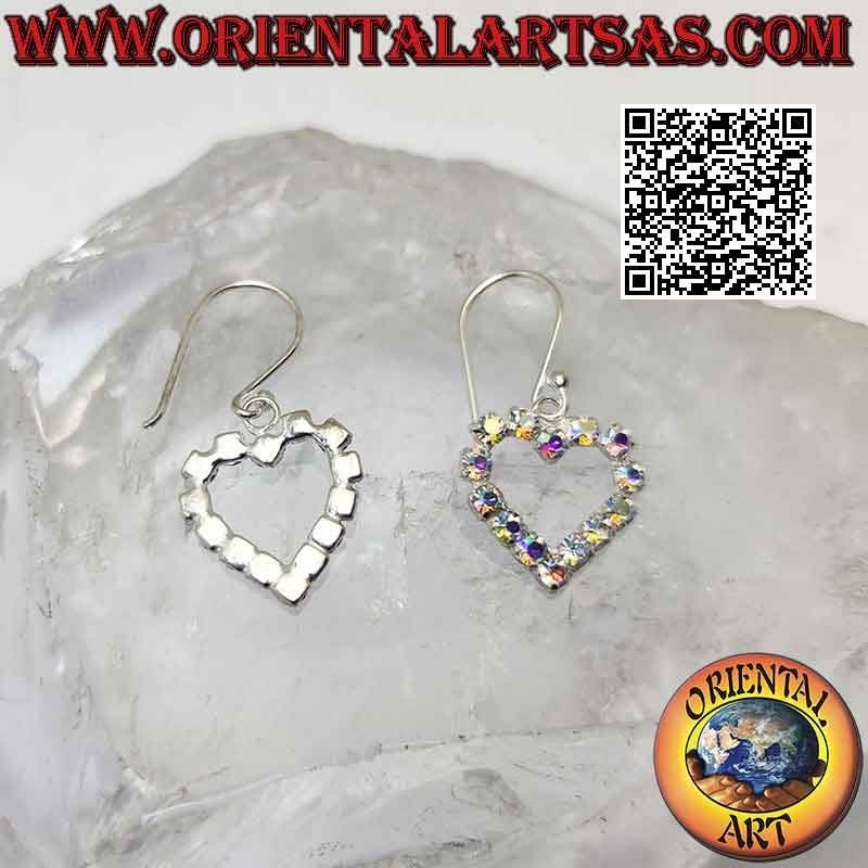 Aretes de plata con cierre de palanca con contorno de corazón de zirconia cúbica arcoíris engastados (pequeños)