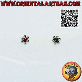 Mini earring in silver, daisy with central cabochon round stone