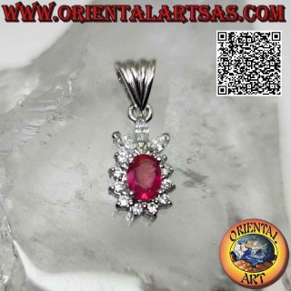 Ciondolo in argento con rubino di sintesi ovale incastonato contornato da zirconi e corona di zirconi a baguette