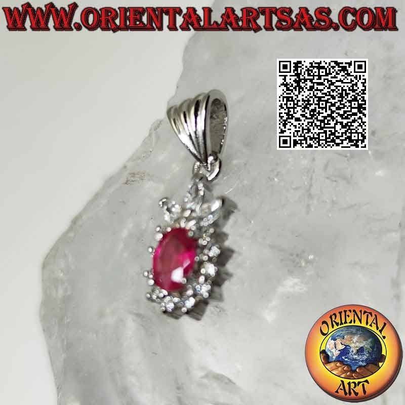 Colgante de plata con rubí sintético ovalado engastado rodeado de circonitas y corona de circonitas baguette