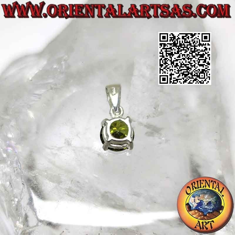 Pendentif en argent avec point lumineux de zircon citrine rond serti