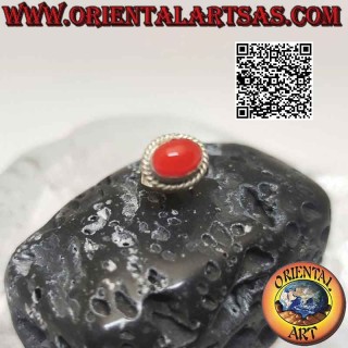 Mini pendiente en plata, cabujón de cornalina ovalado rodeado de entretejido