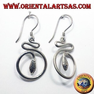 Pareja de pendientes colgantes de plata 925 con forma de serpiente sinuosa artesanal.
