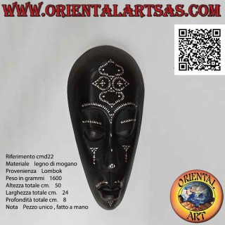 Maschera aborigena tradizionale di Lombok in legno di mogano nero con intarsi in madreperla, 50 x 24 cm