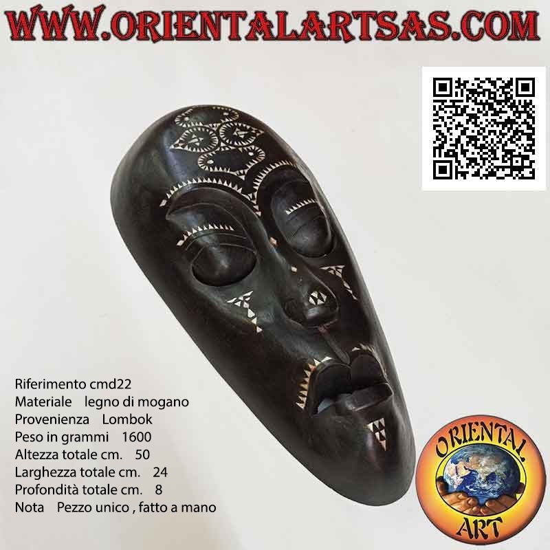 Maschera aborigena tradizionale di Lombok in legno di mogano nero con intarsi in madreperla, 50 x 24 cm