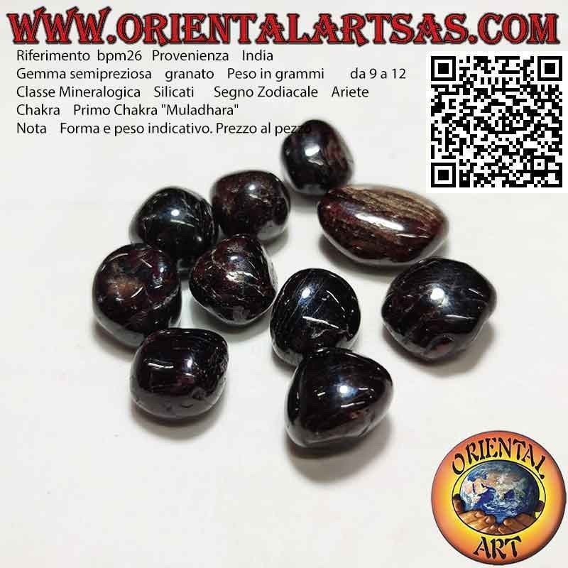 Tumbled garnet (small)