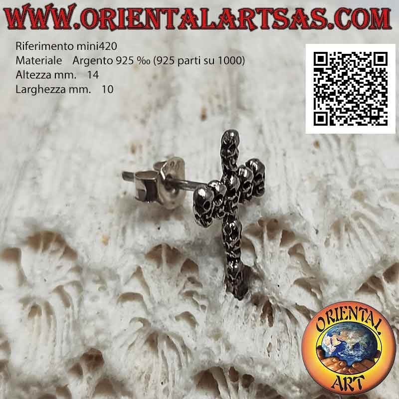 Mini boucle d'oreille en argent, la croix des têtes de mort