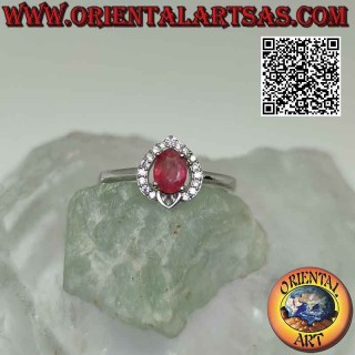 Anillo solitario corazón de plata con corona con rubí natural ovalado y circonitas