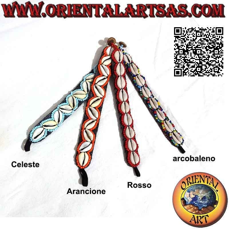 1 row bracelet with cauri shells and colored beads (button closure)