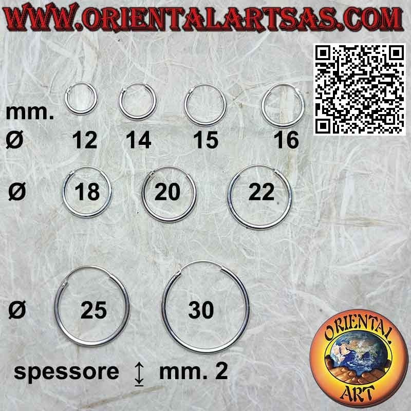 Pendientes de plata, círculos lisos lisos de 2 mm de grosor (clásicos)