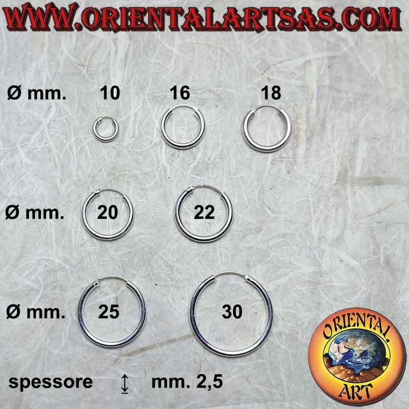 Pendientes de plata, círculos simples lisos de 2,5 mm de grosor (clásicos)