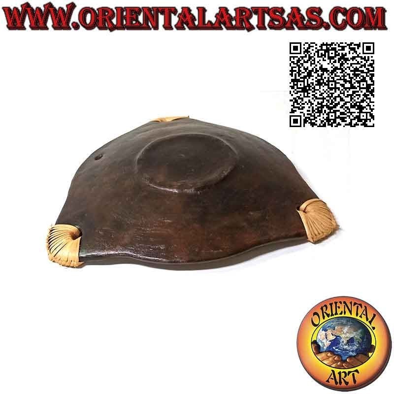 Vaciabolsillos bandeja triangular Lombok en terracota oscuro y asas de mimbre perforado