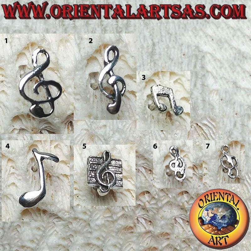 Mini pendiente de plata, clave de sol y notas musicales