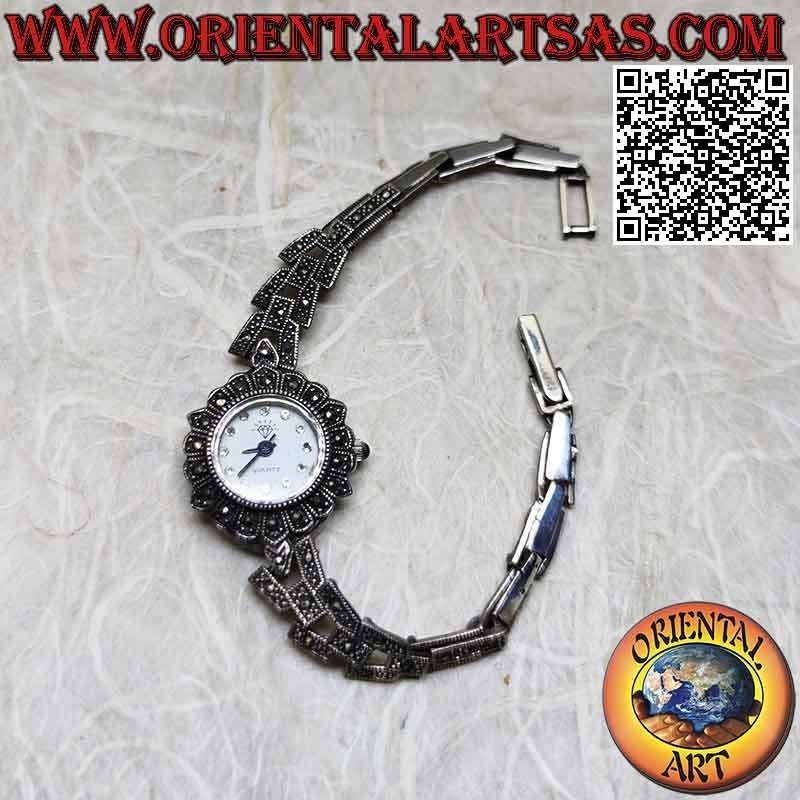 Montre ronde à quartz en argent 925‰ avec bracelet trapézoïdal constellé de marcassite et de zircons sur le cadran