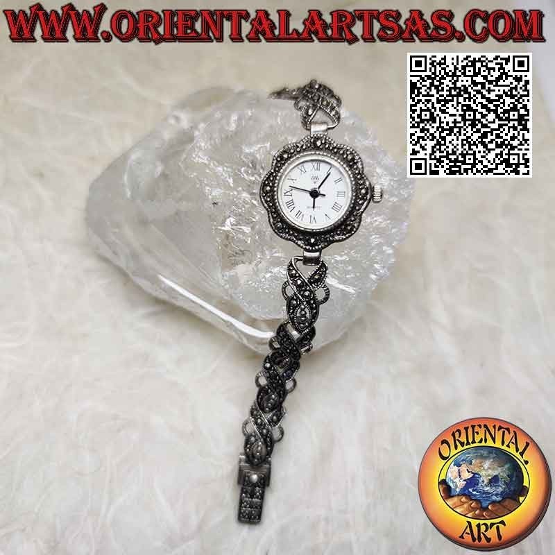 Orologio tondo al quarzo in argento 925‰ con cinturino a linee intecciate tempestato di marcasite