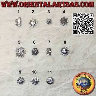 Mini boucle d'oreille en argent, le soleil