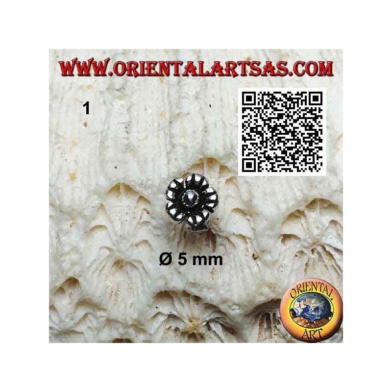Mini boucle d'oreille en argent, la fleur (différents types)