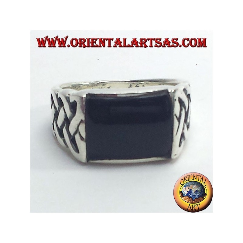 Silberring mit Onyx und keltischen Knoten durchbohrt