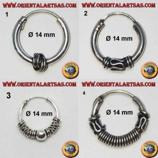 Ohrring aus 925 ‰ Silber, bearbeiteter Kreis, 14 mm Durchmesser (2)