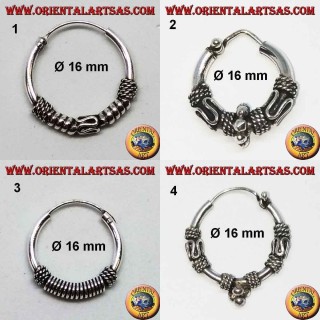 Ohrring aus 925 ‰ Silber, bearbeiteter Kreis, 16 mm Durchmesser (3)