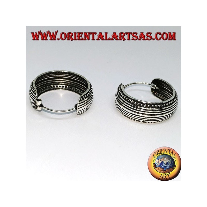 20 mm gemeißelte breite abgerundete Creolen aus Silber (1)